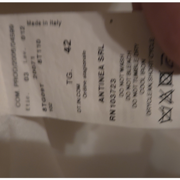 Armani COLLEZIONI  Size 6 Creme Jacket. Elegant, gorgeous. Perfect Condition - Picture 9 of 11